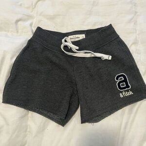 Y2k Abercrombie Charcoal Gray Shorts Embroidered Vintage Medium Vtg Retro